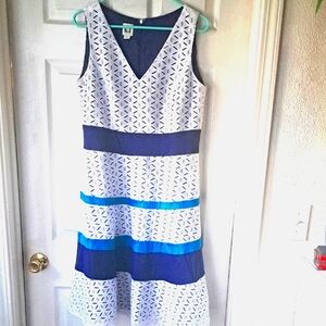 Anne Klein NWOT Sleeveless Geometric Pattern Dress - Blue and White